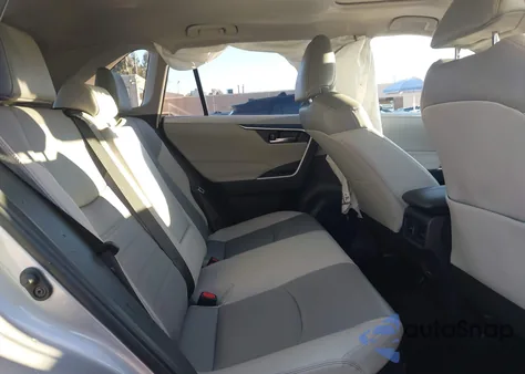 2022 Toyota Rav4 Hybrid Xle Premium from USA, damaged, VIN JTMB6RFV9ND052077